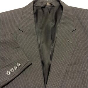 Jos A Bank 2 Piece Suit Jacket 48R Pants 43x30 Grey Pinstripe 100% Wool2 Button